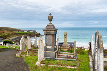 Schöner alter Friedhof in St Ives mit Blick auf den Atlantik