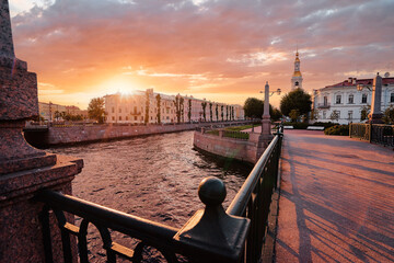 Bridge and embankment of channel or river in Saint Petersburg, Russia - obrazy, fototapety, plakaty