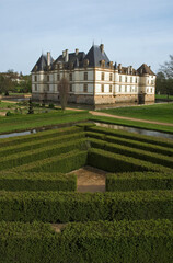 labyrinthe de buis, buxus sempevirens, Chateau XVII&eacute; , jardins, Cormatin, 71, Sa&ocirc;ne et Loire, France