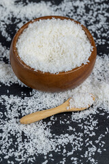 dry white coconut chips for adding to desserts