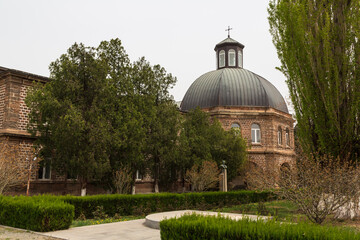 Fototapeta na wymiar Holy Etchmiadzin church near Yerevan, the capital of Armenia