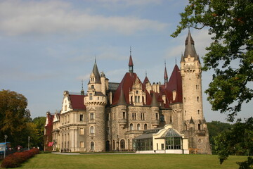 Fototapeta na wymiar Moszna Castle, Poland