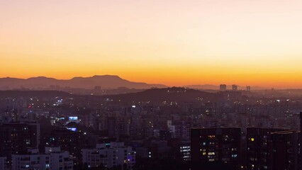 Timelaspe - Day to night Holygrail of Sunset over city with Nightscapes 4K60fps