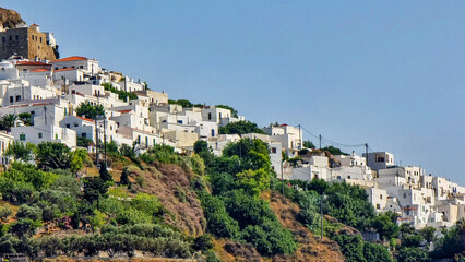 Obraz premium skiros or skyros greek iisland chora city from the west side in summer greece
