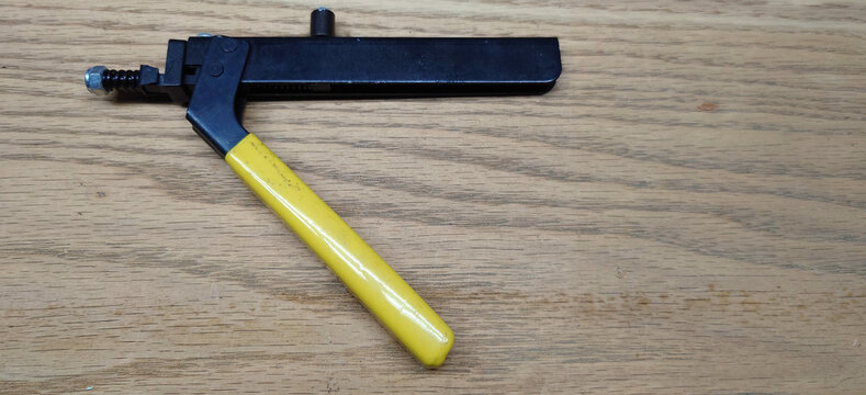 sheet metal nibbler cutting tool
