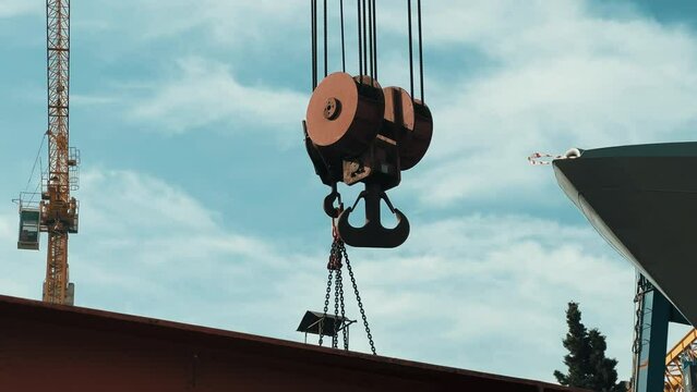 crane loading close up, jk01