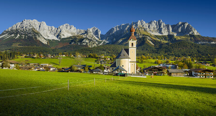 Kirche in Going, Wilder Kaiser, Tirol, Österreich