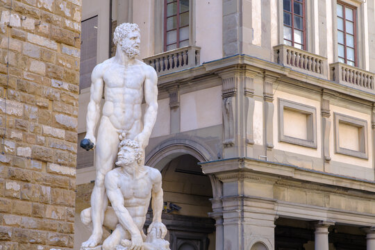 Bartolommeo Bandinelli Hercules and Cacus statue