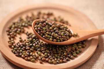 collection of legumes，Beans, black beans, green beans, red beans