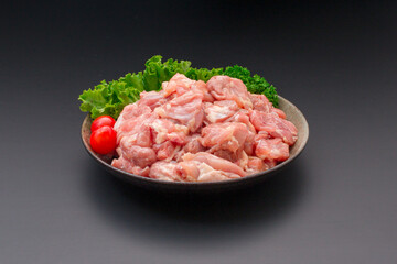 鶏もも肉　皿盛り　Chicken thigh