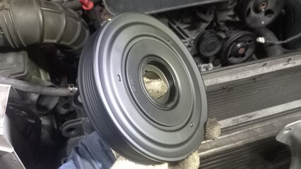 Damper pulley of engine