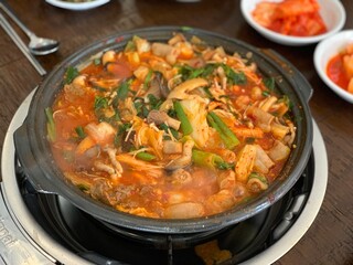 곱창 내장 찌개 스프 한국 전통 요리