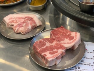 소고기 삼겹살 숯불 고기구이 돼지고기 식당 화로구이 숯 바베큐 돼지갈비 양념갈비