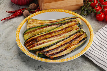 Grilled zucchini with olive oil