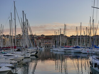 Port de Marseille au coucher du soleil