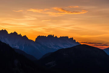 Fototapeta na wymiar sunset at mountain background