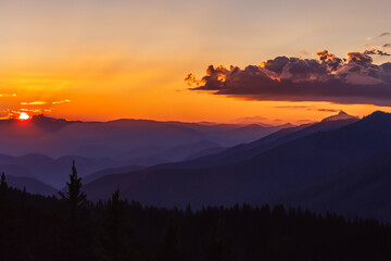 Fototapeta premium Sunset at mountain background