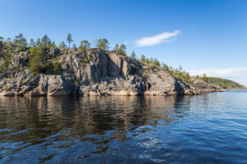 The coast of Lake Ladoga - 757885798