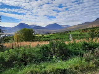 Islandzkie góry. Widok gór o poranku. Niebo Islandii. Flora Islandii. Islandia  © Kamila