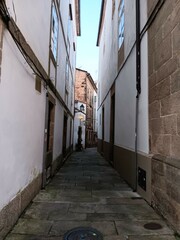 Callejón en el casco histórico de Santiago de Compostela, Galicia
