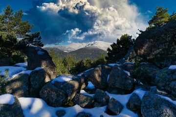 winter mountain landscape in the sierra de guadarrama mountains - obrazy, fototapety, plakaty