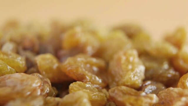 Plate with raisins
