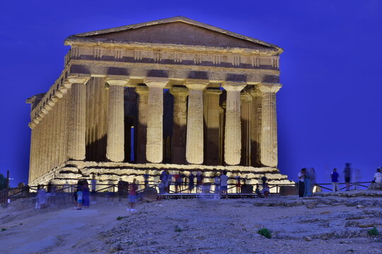 Tempio della Concordia, Valle dei Templi. Agrigento, Sicilia
