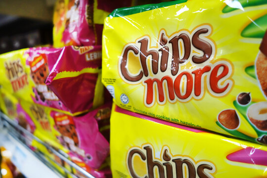 Chipsmore chocolate flavor biscuit