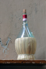 fiasco di vino, flask of wine - 758119996
