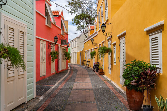 Views around Curacao and the Capital Willemtad