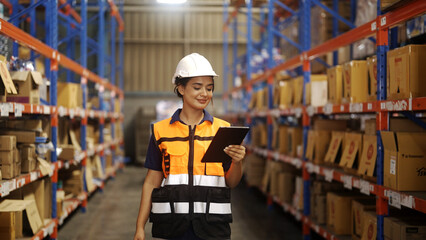 Smiling Portrait of warehouse workers - 758234302