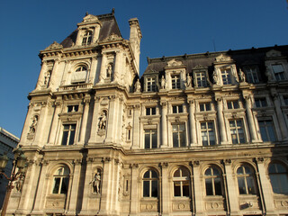 Mairie de Paris - Hotel de Ville - Place de l'Hotel de ville - City hall - 4th arrondissement or district - Paris - France - obrazy, fototapety, plakaty