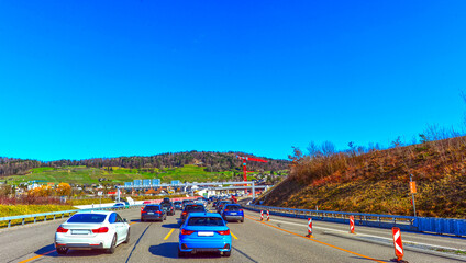 A1 vor dem Gubristtunnel Richtung Zürich (Schweiz)