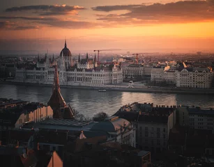 Foto op Plexiglas Morning view on the Hungarian Parliament in Budapest © Horváth Botond