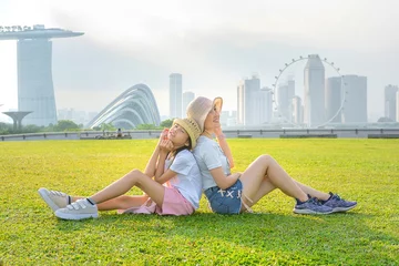 Foto op Plexiglas Helix Bridge Tourists are traveling happily in Singapore.