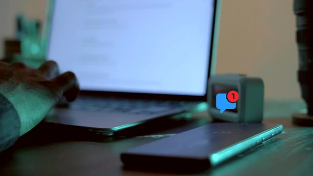 message notification on phone working background