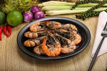 Boiled big tiger fresh shrimp