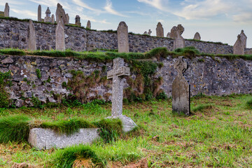 Schöner alter Terrassenfriedhof in St. Ives