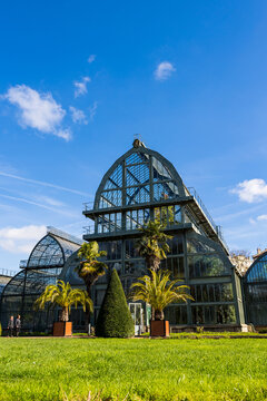 Grandes serres du jardin botanique de Lyon, &agrave; l&rsquo;int&eacute;rieur du Parc de la T&ecirc;te d&rsquo;Or