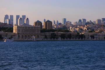 Obraz premium Cityscape View from the water to buildings in the city of Istanbul 
