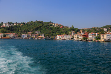 Fototapeta premium Cityscape View from the water to buildings in the city of Istanbul in public places