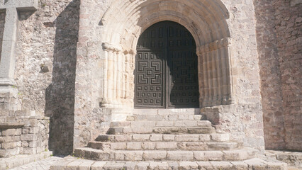 Fototapeta na wymiar Iglesia de Llanes en Asturias
