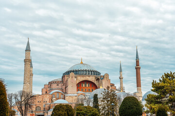 Fototapeta na wymiar Famous Hagia Sophia mosque in Istanbul, Turkey.