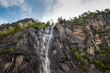 Fototapeta na wymiar waterfall in the mountains in Norway