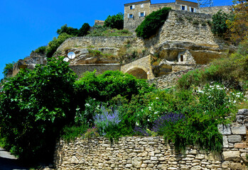 Naklejka premium kamienne miasteczko w prowancji, Provence, Provencal town on a hill 