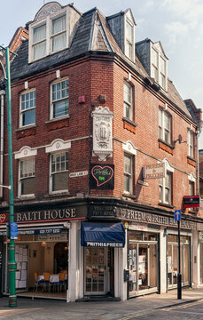 LONDON, UK - APRIL 17, 2011:  Exterior view of Preem and Prithi Curry House restaurant in Brick Lane 