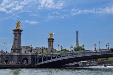 pont alexandre iii bridge city