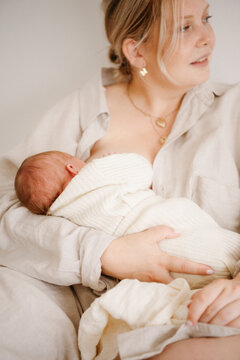 Bonding moment between mother and newborn during breastfeeding