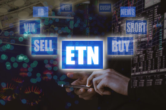 スマートフォンでの株式取引のイメージ ETN
