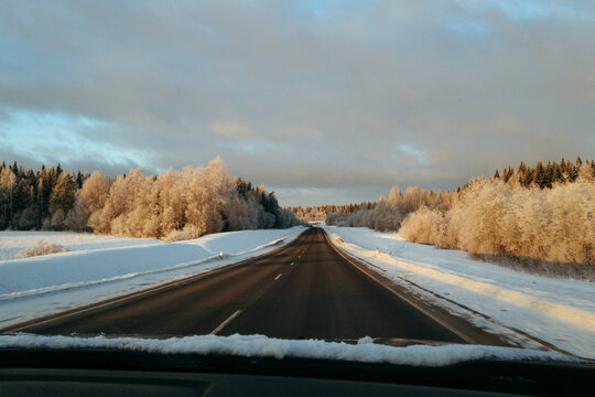 Beautiful winter highway.